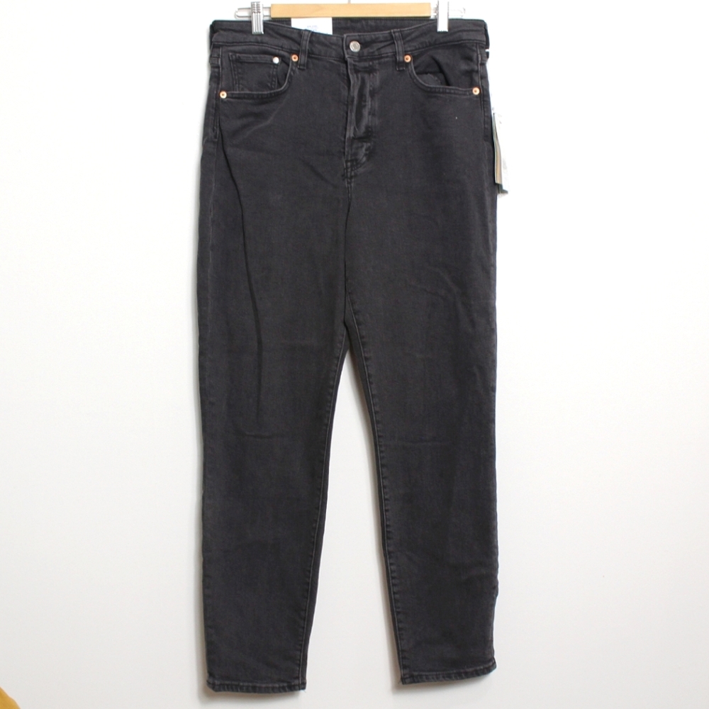H&M Ultra High Waist Mom Jeans  Size 10 NWT